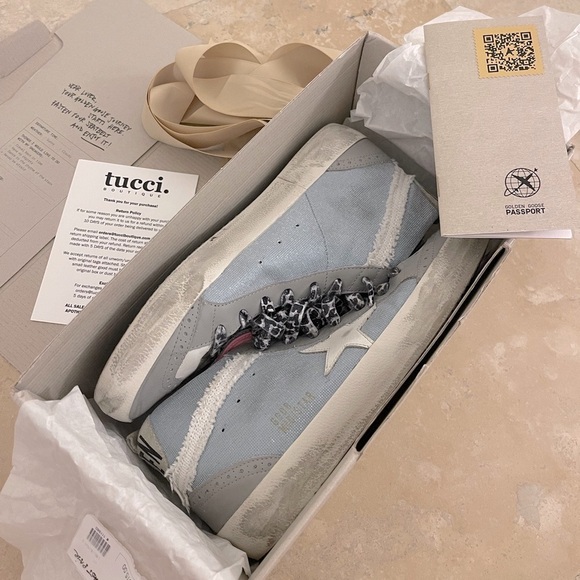 Like NEW! Golden Goose Mid Star - Size 41 (US 11) - Only worn once. - Picture 6 of 16